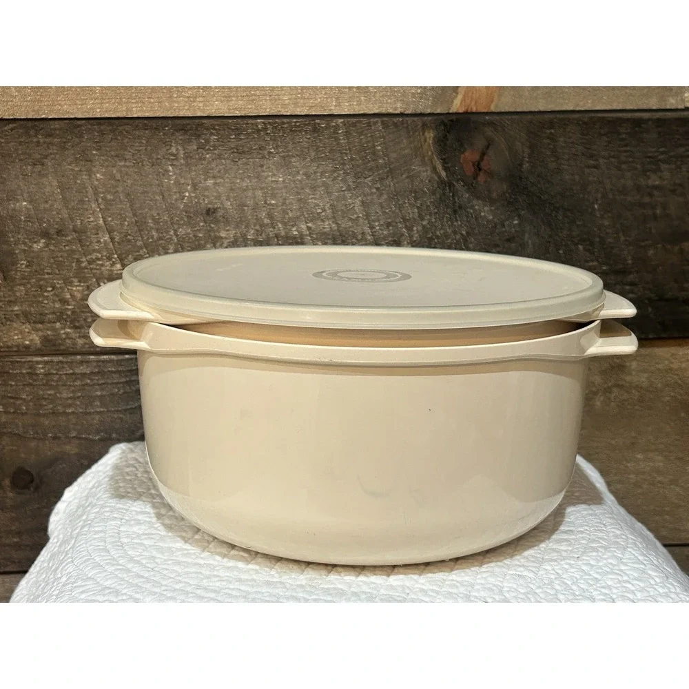 Tupperware Stack Cooker 3 Qt‎ Bowl & Seal Plus Strainer Colander Almond